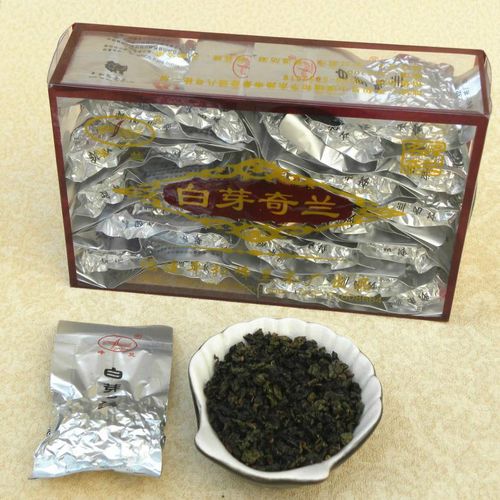 峰兰奇兰茶的“拳头”产品有清香型和浓香型两种.